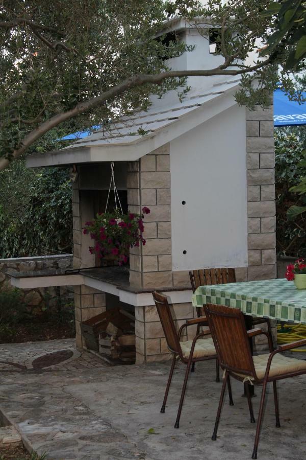 Small Apartment Merica Novalja Exterior foto